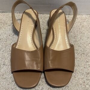 Adrienne Vittadini Tan Slingback Sandal 10M Open Toe Low Heel Shoe